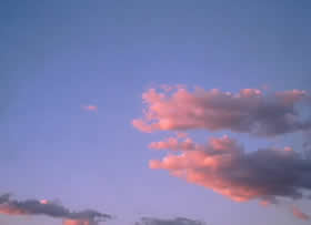Himmel - Sonnenuntergang Stadt von Chihuahua Chih. Mexiko 13. Juni 04