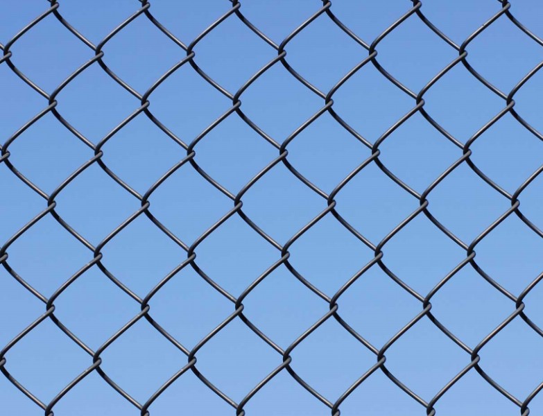 CHAIN LINK FENCE CLOTH IMAGE